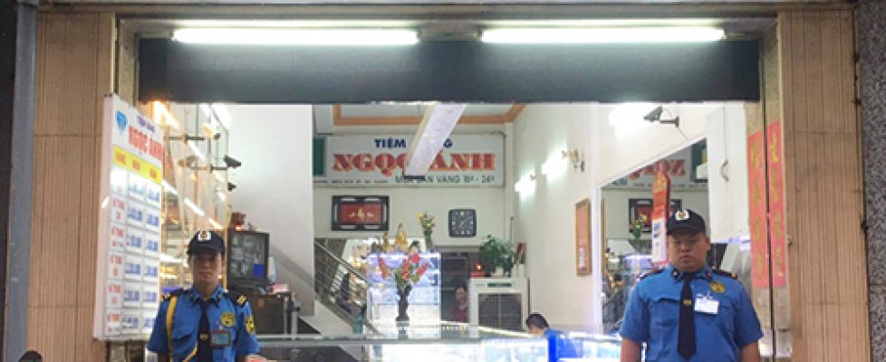 Tiệm vàng ngọc ánh
